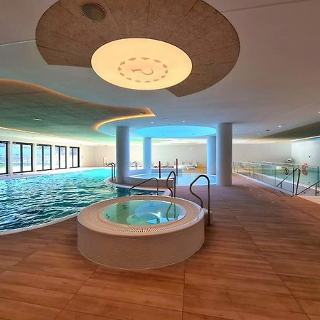 Pinea Sky Premium Apartament Z Widokiem Na Morze Ze Spa I Basenem Przy Plazy Pobierowo Ngoại thất bức ảnh